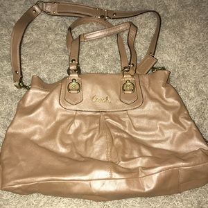 EUC tan/caramel coach purse